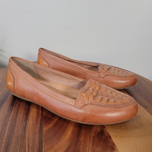 Nurture Women's Tan Leather Loafers Size 6.5 Almond Toe Comfy Basics Neutrals - Picture 7 of 17
